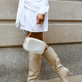 A multifunctional beauty bag for essentials